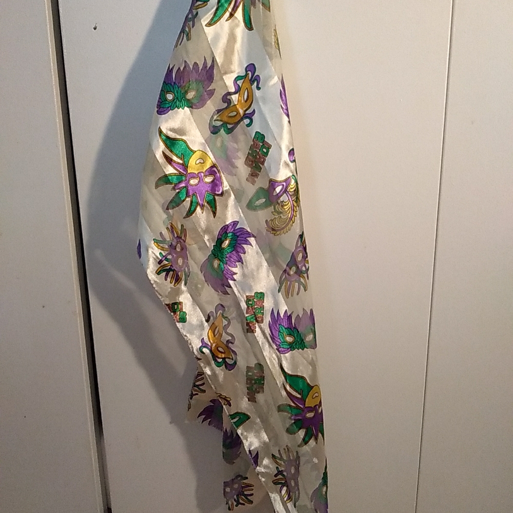 Festive Mask Patterned Women's Scarf